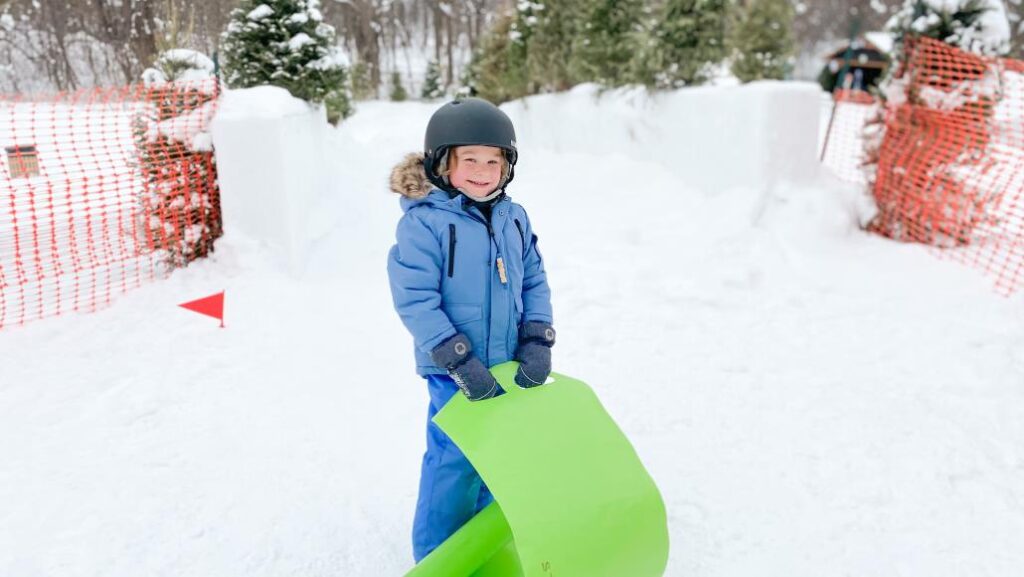 Du tube et de la luge au Parc de la Rivière-des-Mille-Îles